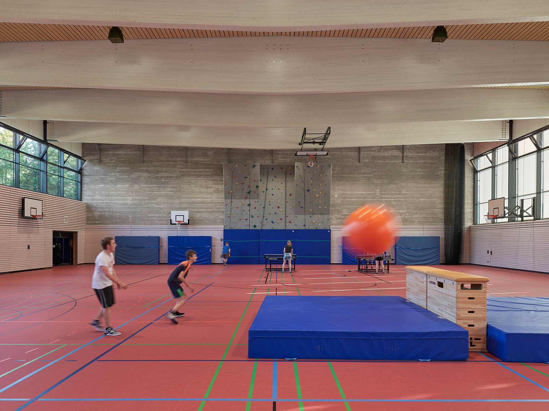 Dreifeld-Sporthalle Berufschulzentrum Esslingen-Zell